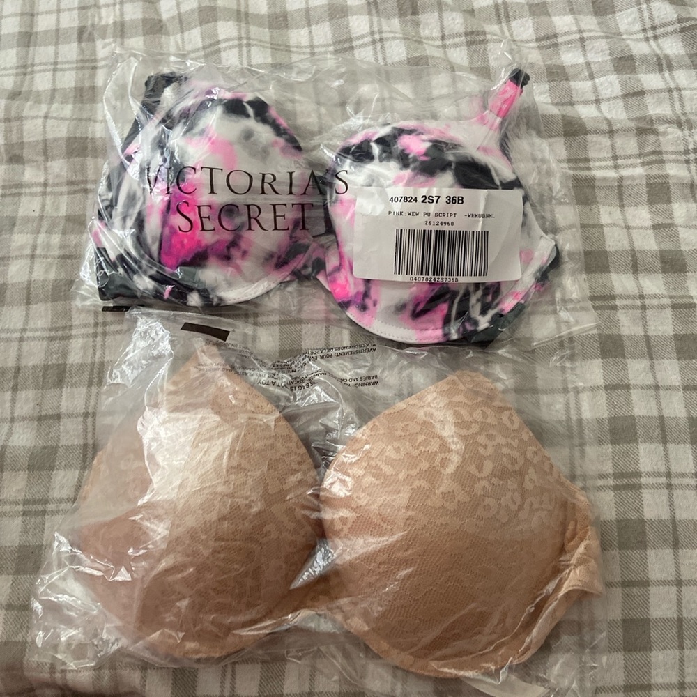 Never worn Victoria’s Secret bra bundle!
